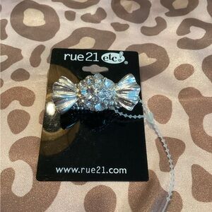 🆕🍾Rue 21 Silver Bling Stretchable Band Candy Ring  Cocktail Ring - NEW W TAGS!